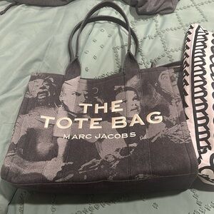 Marc Jacobs Wizard of Oz, the tote bag